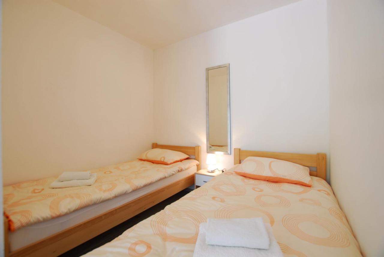 Apartments With A Parking Space Rijeka - 18146 Exterior foto