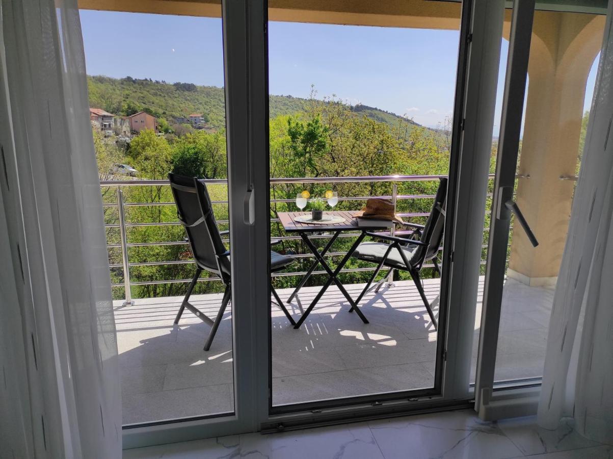 Apartments With A Parking Space Rijeka - 18146 Exterior foto