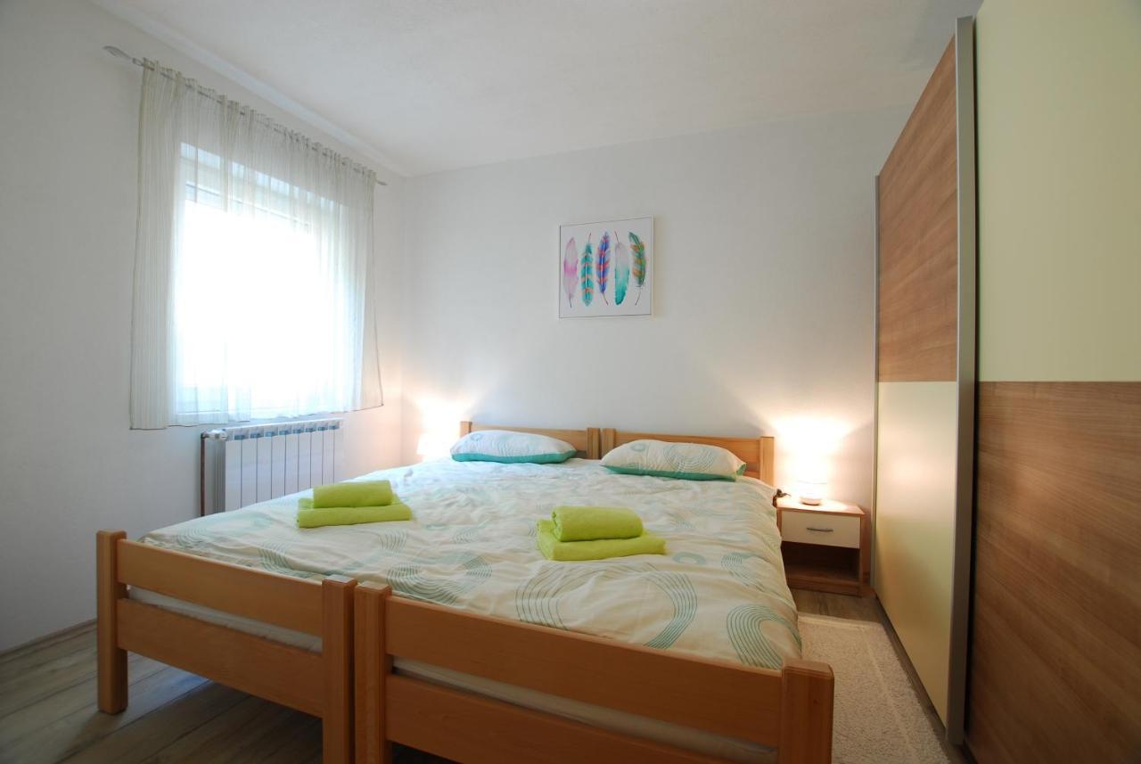 Apartments With A Parking Space Rijeka - 18146 Exterior foto